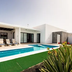 Aurora Playa Blanca (Lanzarote)